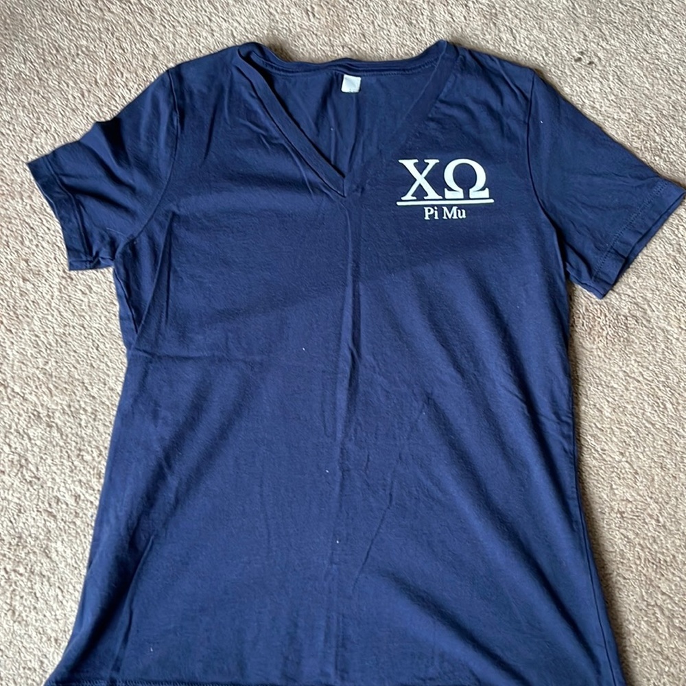 Chi Omega Pi Mu chapter navy t shirt - size small.
